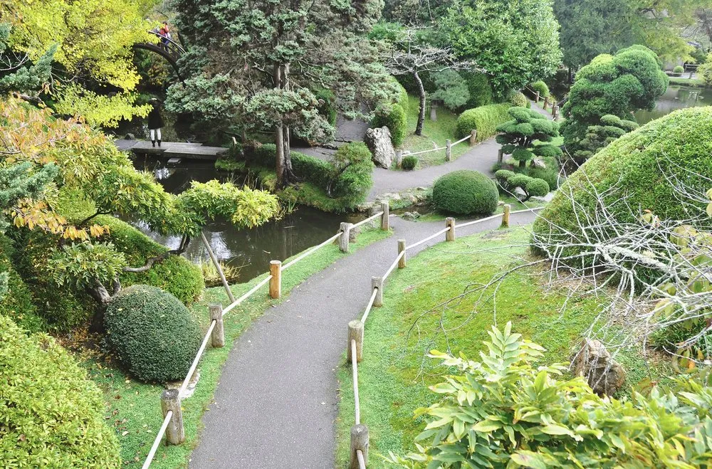 Local lawn care service with custom design in Northvale, NJ by Refined Landscape & Design