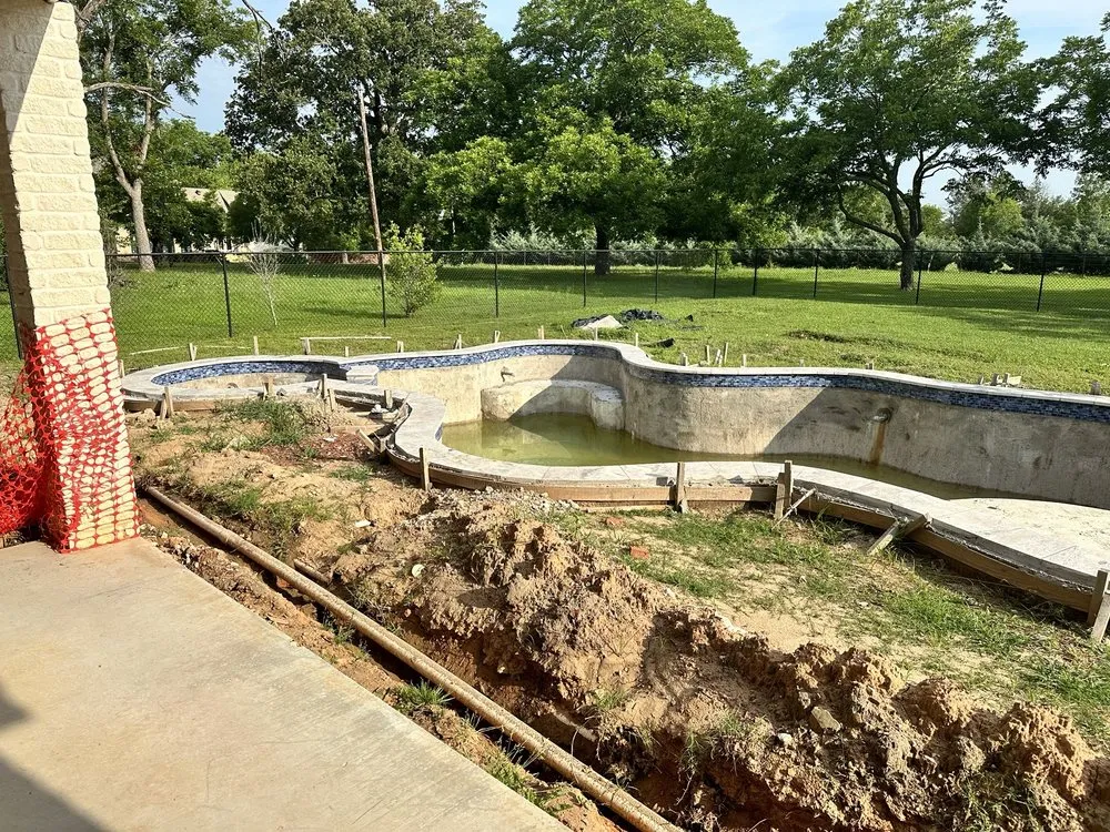 Local landscaping services experts serving Forney, TX - Refined Outdoor Spaces