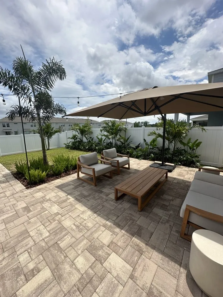 Local outdoor landscaping experts serving Orlando, FL - Reflora Lawn & Landscaping