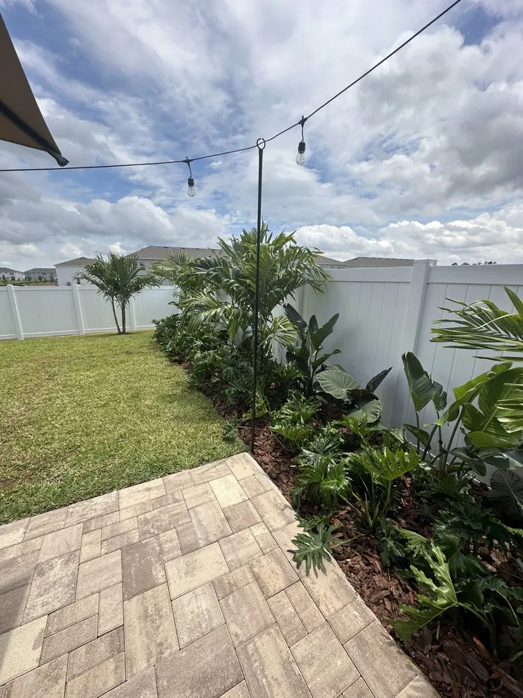 Expert residential landscaping in Orlando, FL - Reflora Lawn & Landscaping