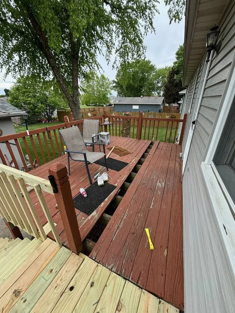 Professional yard cleanup service for residential properties in Slater, IA by Reform Total Fix and Finish