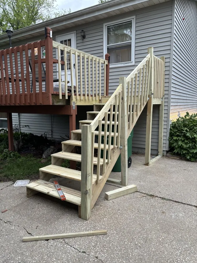 Local outdoor landscaping for homes in Slater, IA by Reform Total Fix and Finish