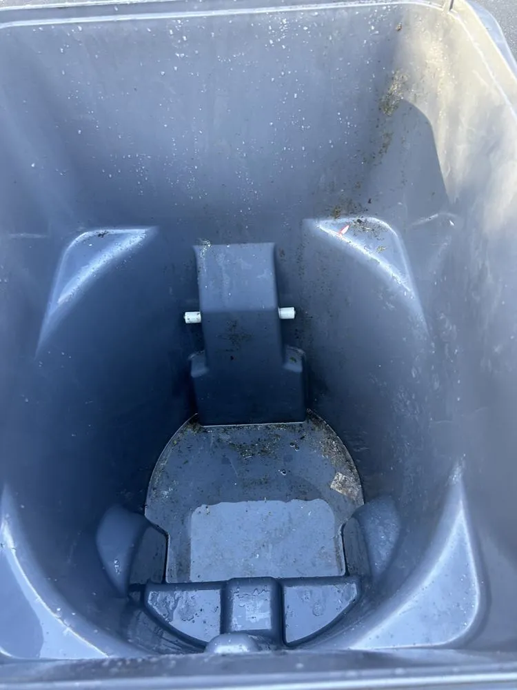 Custom lawn care service for beautiful yards across West Grove, PA - Refresh Home Services