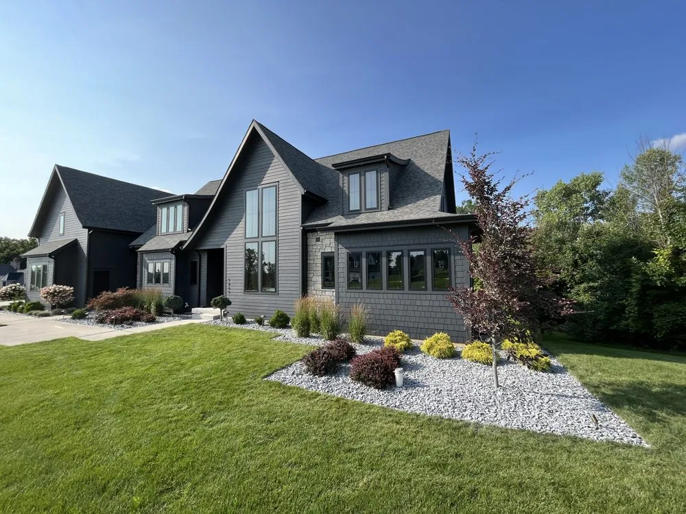 Custom landscape installation experts serving Grand Rapids, MI - Refresh Landscape Solutions