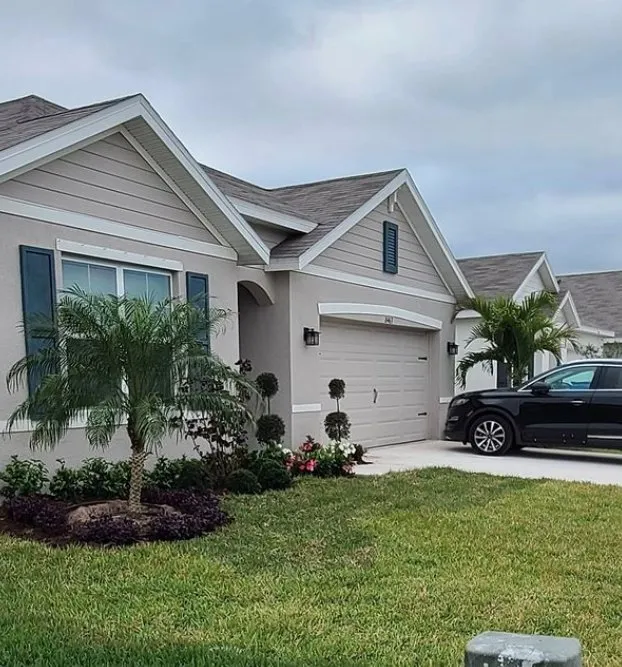 Expert yard maintenance for residential properties across Wimauma, FL - Refresh Lawn Care