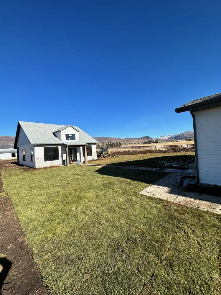 Local yard maintenance in Daniel, UT - Regal Service Team