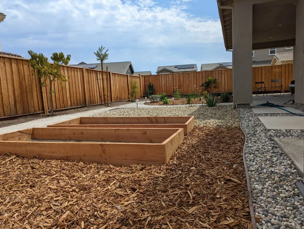 Top-rated yard maintenance for year-round maintenance in Antioch, CA by Regalado Landscape