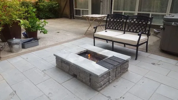 Regeneration Landscaping Logo