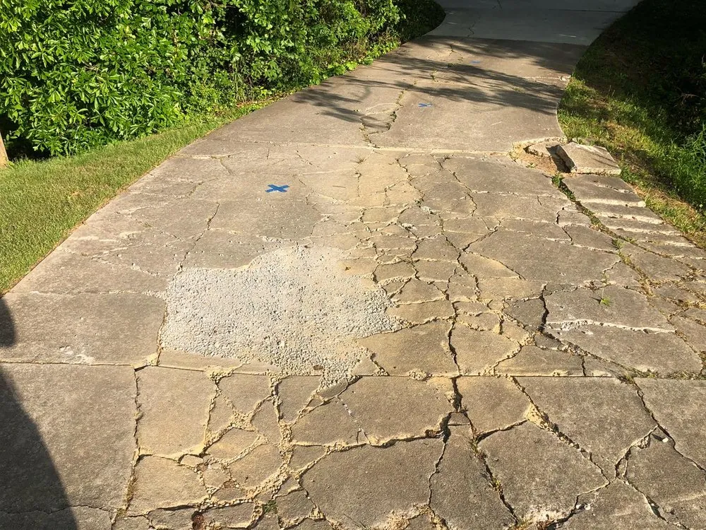 Local yard maintenance experts serving Stockbridge, GA - Regis and Sons