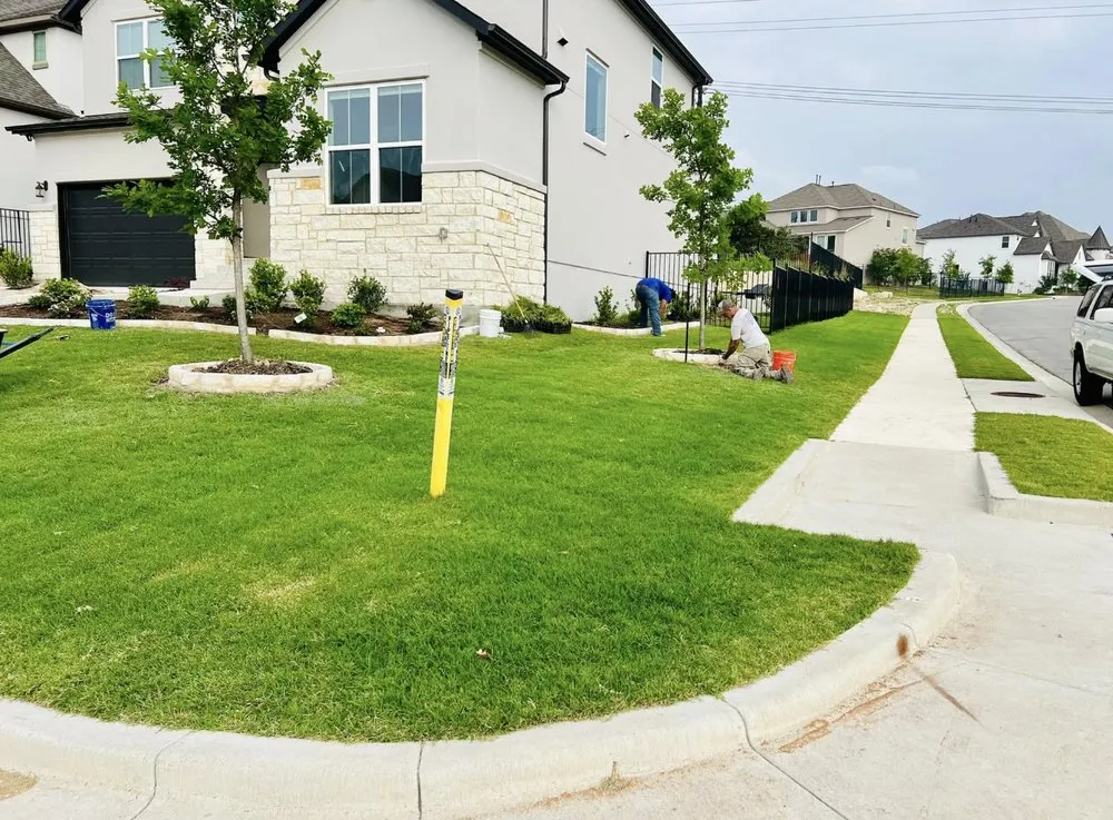Custom yard maintenance experts serving Cedar Park, TX - Reidco Service Company