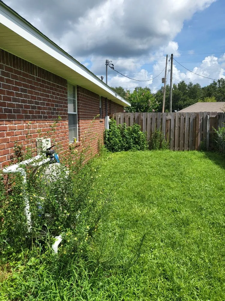 Custom landscape design in Milton, FL by Reidlings Lawn Squad