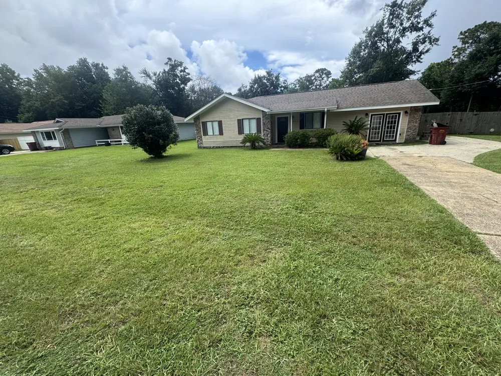 Local garden landscaping near you across Milton, FL - Reidlings Lawn Squad