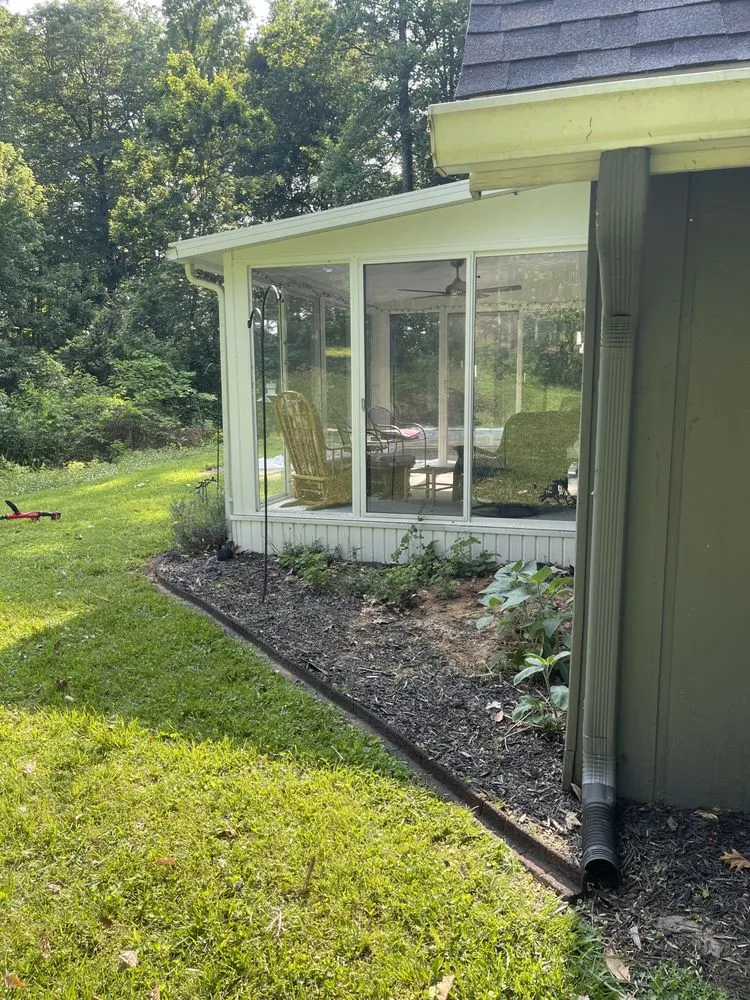 Top-rated yard cleanup service experts serving Clarksville, IN - Reid’s & Weeds