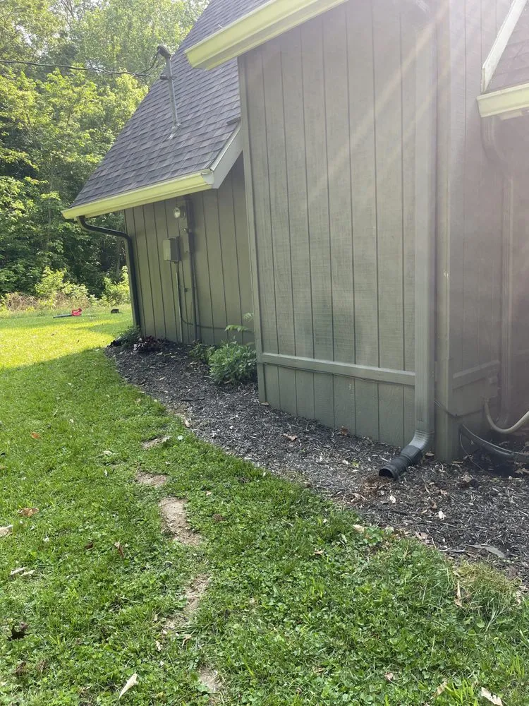 Affordable landscape design experts serving Clarksville, IN - Reid’s & Weeds