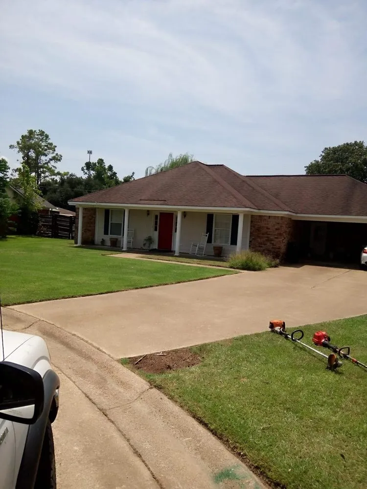 Custom residential landscaping experts serving Vidalia, LA - Reid’s Lawn Service