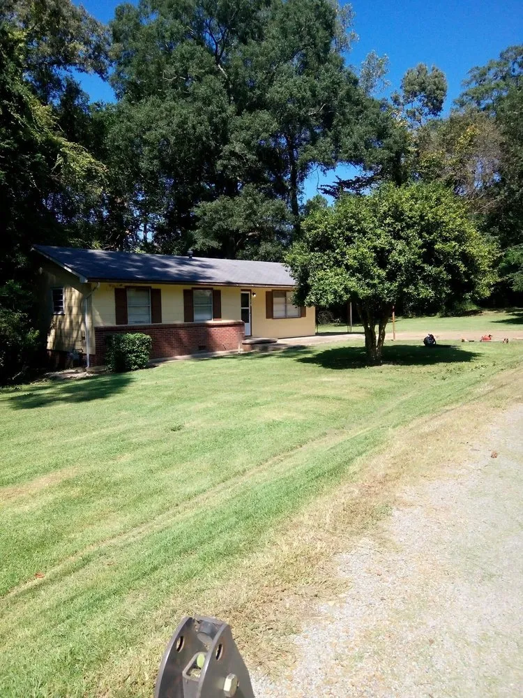 Local garden landscaping in Vidalia, LA - Reid’s Lawn Service