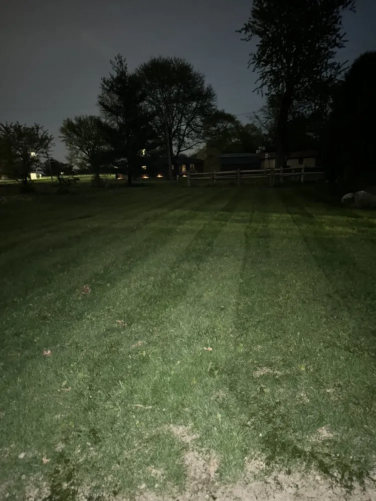 Custom outdoor landscaping in Greenfield, IN - Reid's Mowing And Landscape