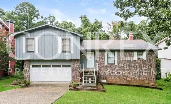 Reign Landscaping and Construction Company Logo