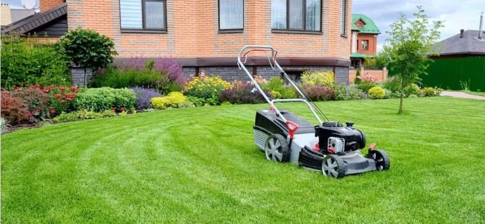 Trusted lawn care service in Beachwood, OH - Reign Restorations