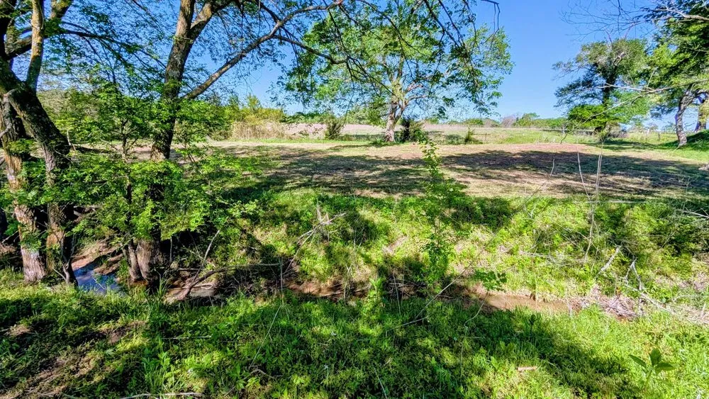 Professional landscaping services experts serving Sulphur Springs, TX - Reilly Springs Land Enhancement