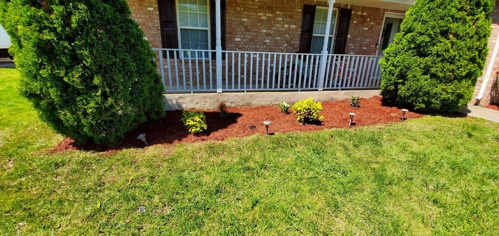 Custom lawn mowing service in Hermitage, TN by Reilly's Lawn Care