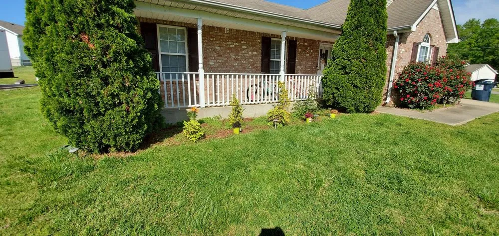 Top-rated lawn care service in Hermitage, TN - Reilly's Lawn Care