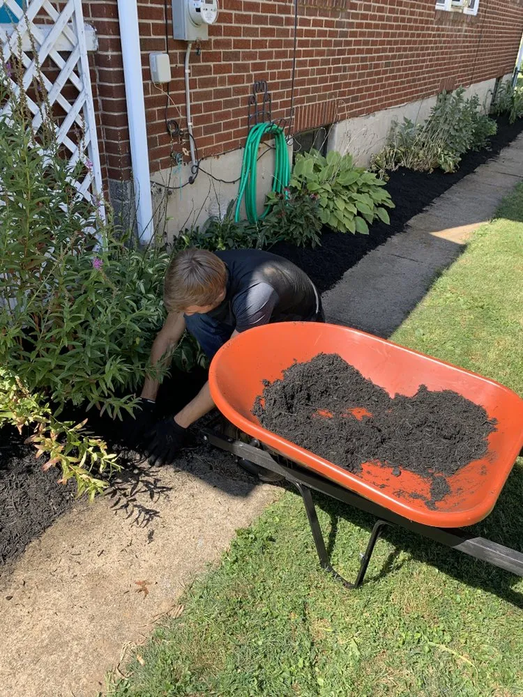 Custom yard maintenance experts serving Shippensburg, PA - Reinert Lawncare