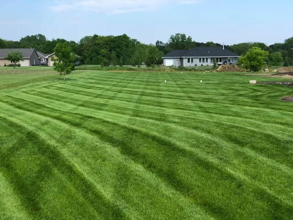 Top-rated lawn mowing service in Little Suamico, WI by Reinhard's 4 Seasons