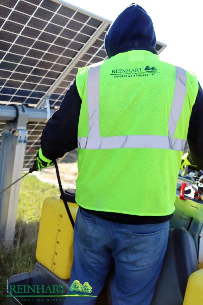 Trusted outdoor landscaping experts serving Bloomington, IL - Reinhart Landscaping & Snow