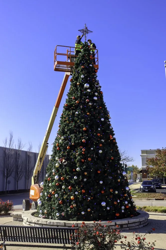 Professional garden landscaping with custom design in Bloomington, IL by Reinhart Landscaping & Snow