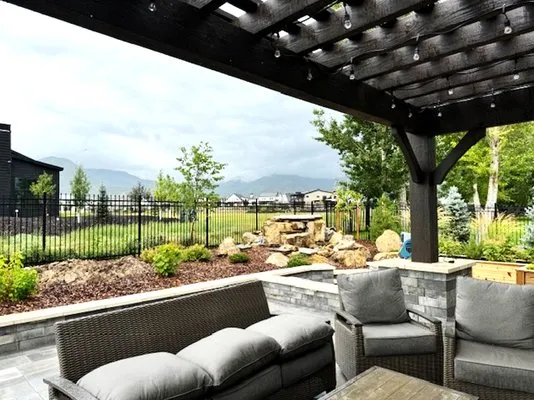 Reinheit Landscaping and Maintenance Logo