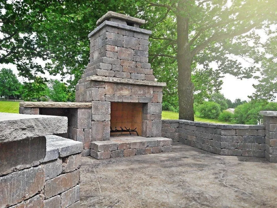 Top-rated lawn mowing service experts serving Lee's Summit, MO - Reisner Lawn & Landscape