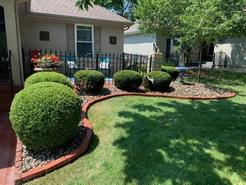 Custom yard maintenance in Lee's Summit, MO - Reisner Lawn & Landscape