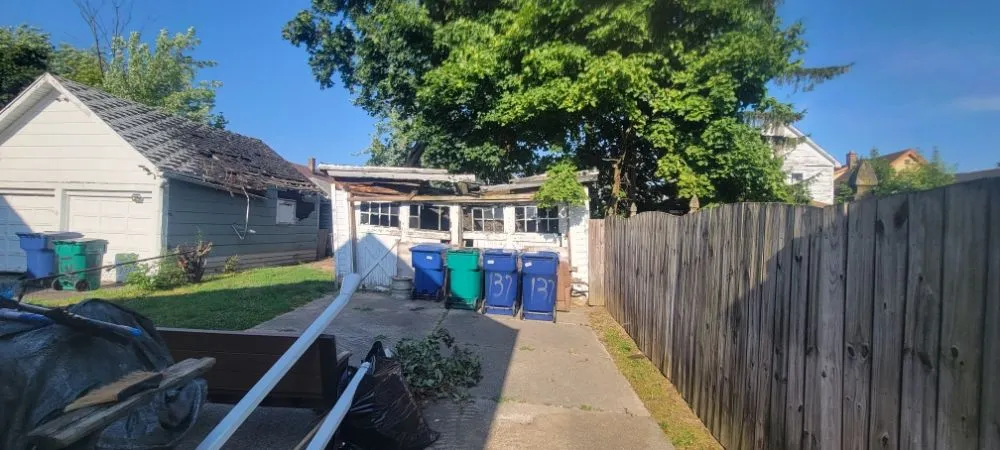 Professional landscaping services in Buffalo, NY by Relax While We Work