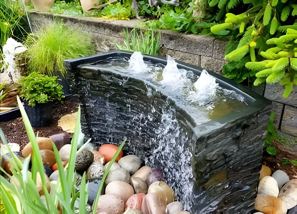 Trusted yard maintenance with custom design in Bradenton, FL by Relaxing Pond