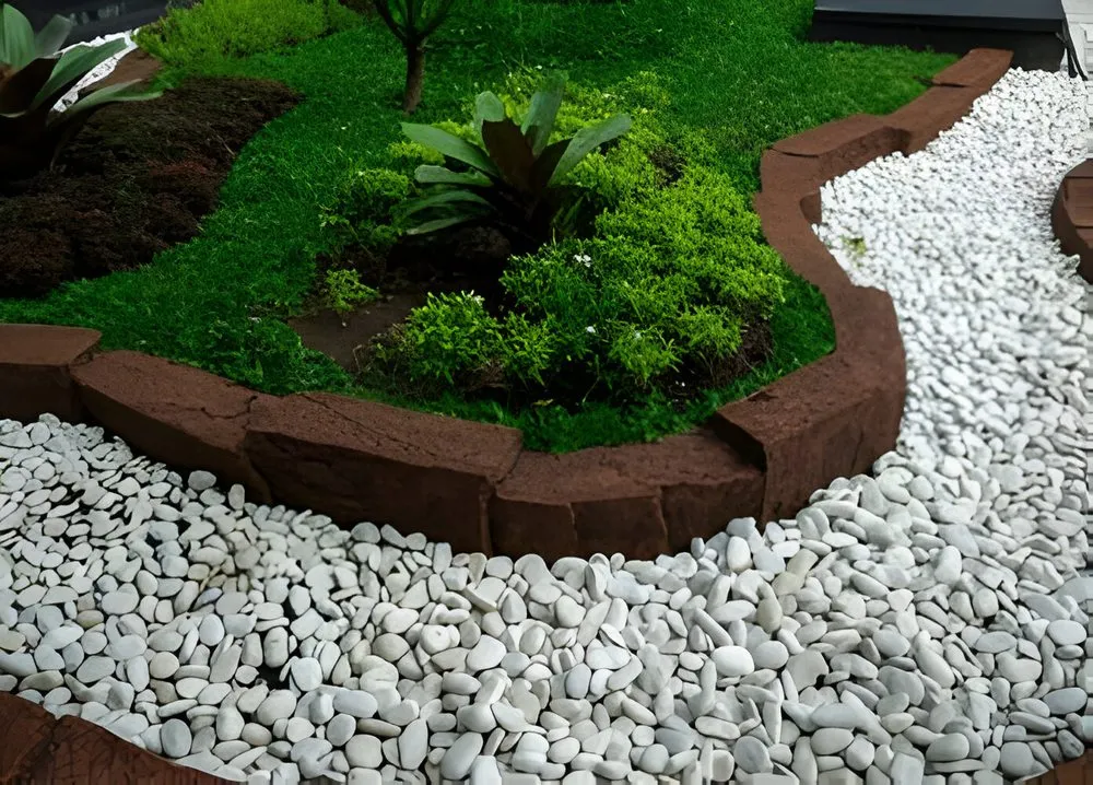 Professional residential landscaping in Bradenton, FL by Relaxing Pond