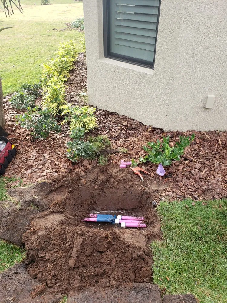 Custom residential landscaping in Bradenton, FL by Relaxing Pond