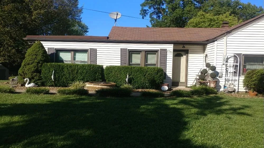 Top-rated yard cleanup service in House Springs, MO by Relentless Lawn And Landscaping