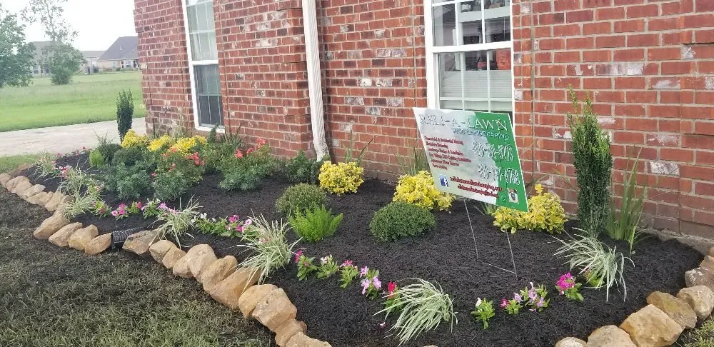 Custom yard maintenance in Beaumont, TX - Reli-a-lawn and Landscaping