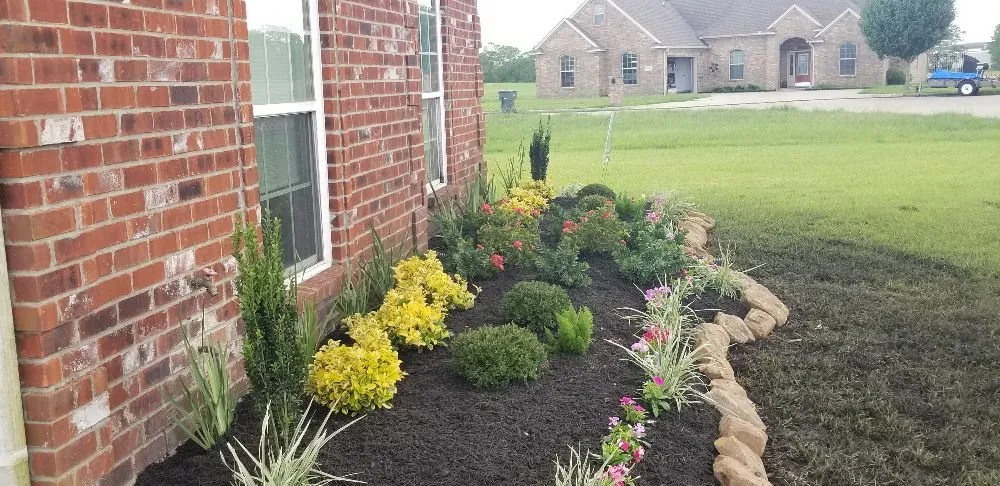 Top-rated lawn mowing service for residential properties across Beaumont, TX - Reli-a-lawn and Landscaping