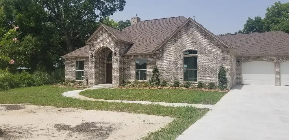 Local outdoor landscaping experts serving Beaumont, TX - Reli-a-lawn and Landscaping