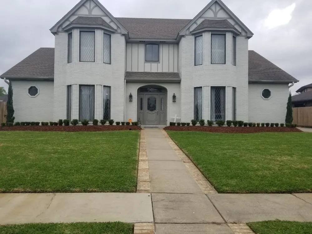 Expert yard cleanup service for beautiful yards across Beaumont, TX - Reli-a-lawn and Landscaping