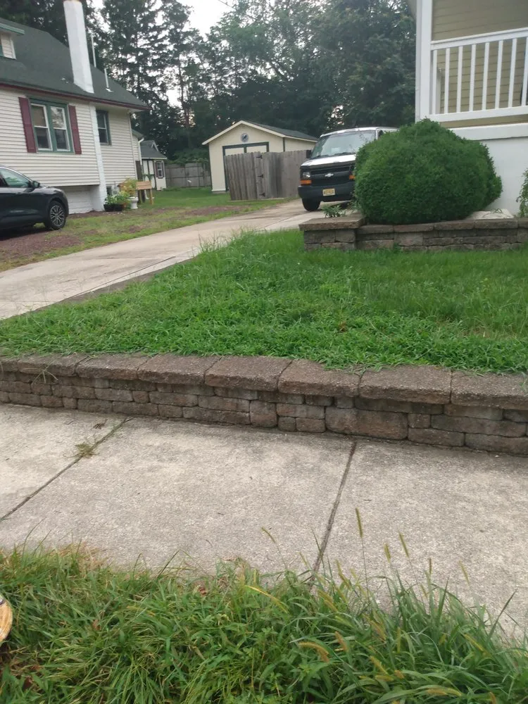 Expert lawn mowing service experts serving West Deptford, NJ - Reliable Kutz Lawncare