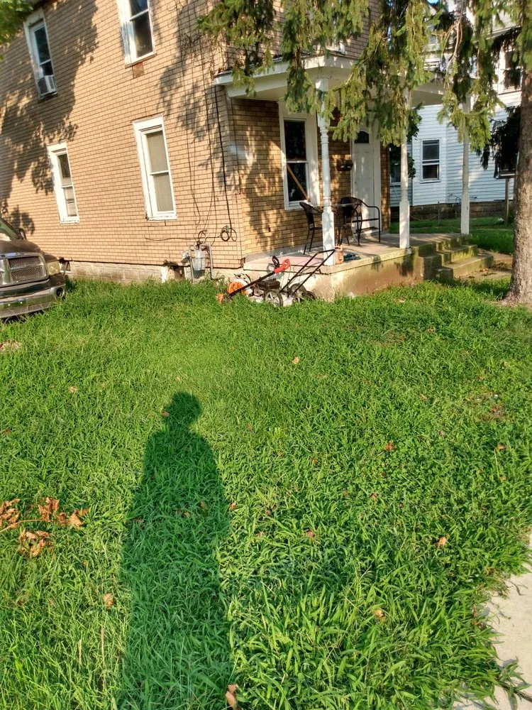 Local lawn mowing service for homes in West Deptford, NJ by Reliable Kutz Lawncare