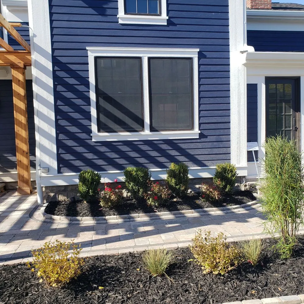 Expert garden landscaping experts serving Canton, MI - Reliable Landscaping Inc