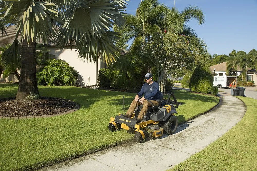 Top-rated lawn care service experts serving Bradenton, FL - Reliable Lawn Care & Landscaping
