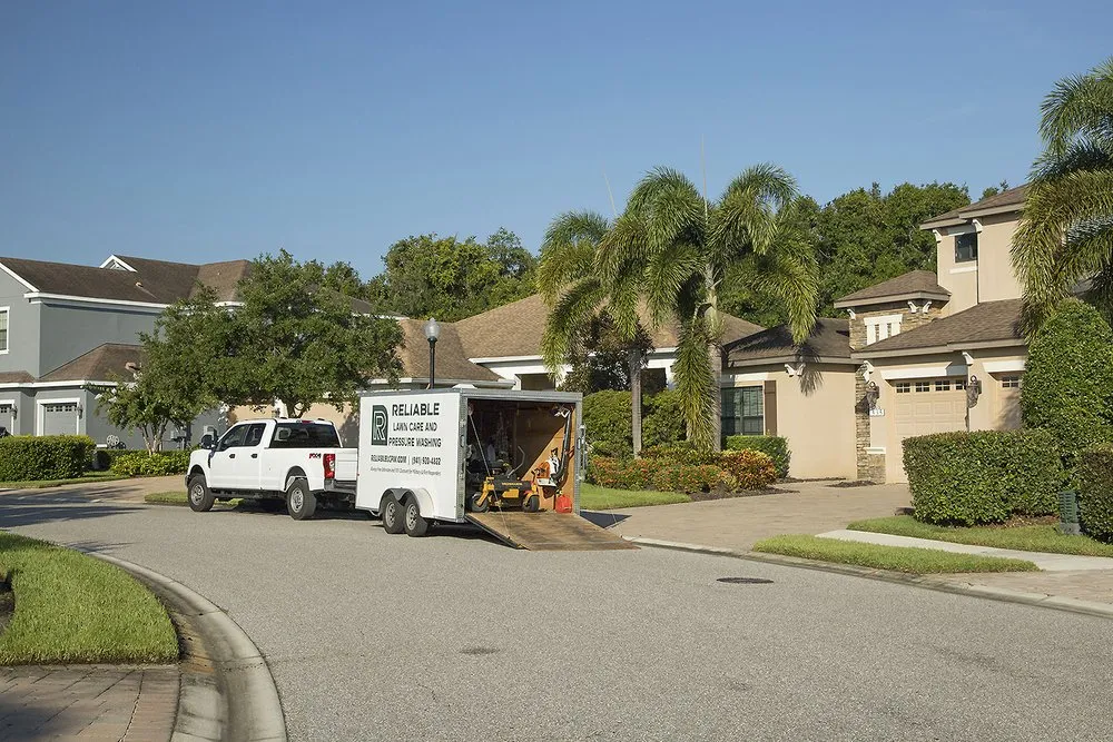 Professional landscaping services experts serving Bradenton, FL - Reliable Lawn Care & Landscaping