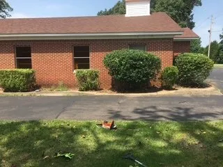 Top-rated lawn mowing service for residential properties across Greenbrier, AR - Reliable Lawn Care