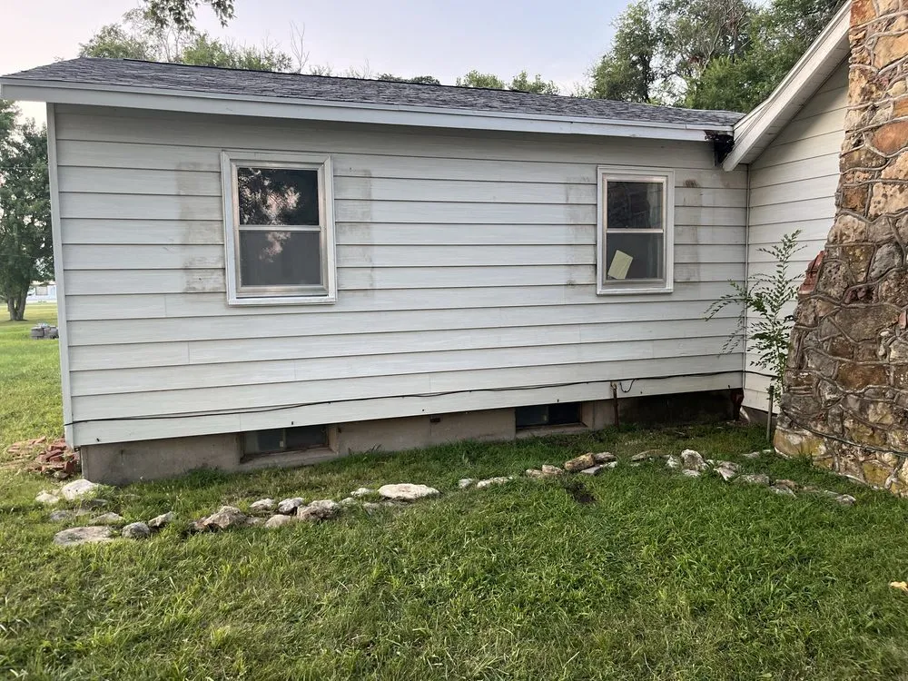 Top-rated yard maintenance in Burlington, KS - Reliable Service Solutions