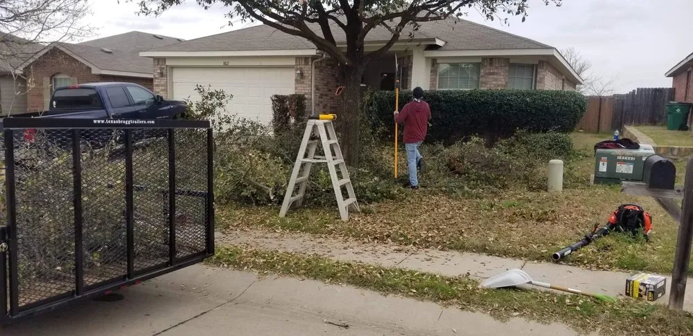 Custom lawn mowing service with custom design in Krum, TX by Reliably Fine Lawn Service